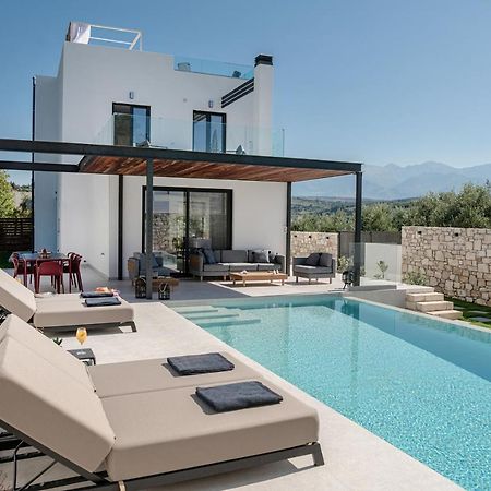 Avrilia Seaside Villa Heated Pool Almirida Exteriör bild