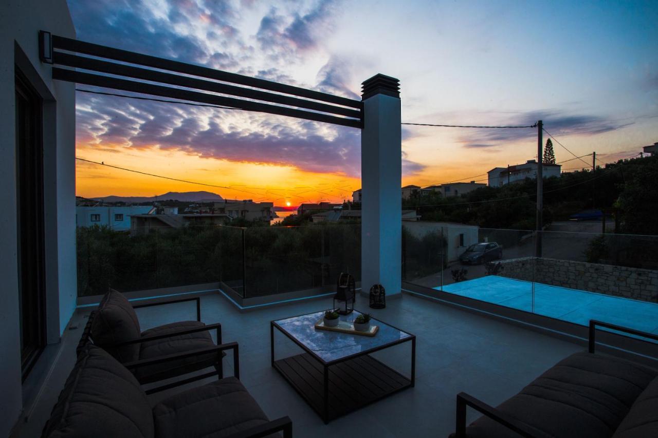 Avrilia Seaside Villa Heated Pool Almirida Exteriör bild