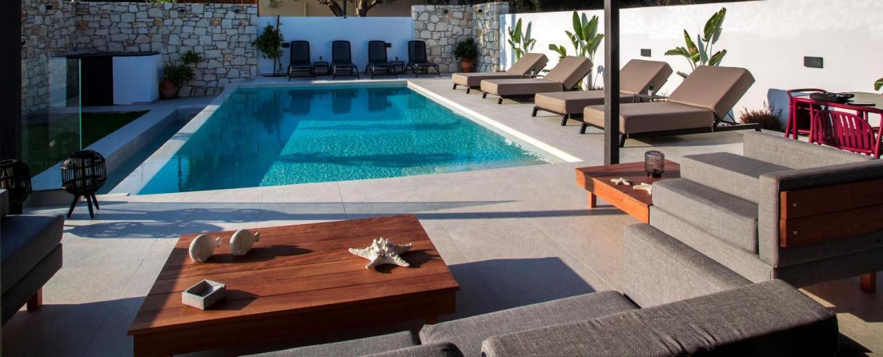 Avrilia Seaside Villa Heated Pool Almirida Exteriör bild