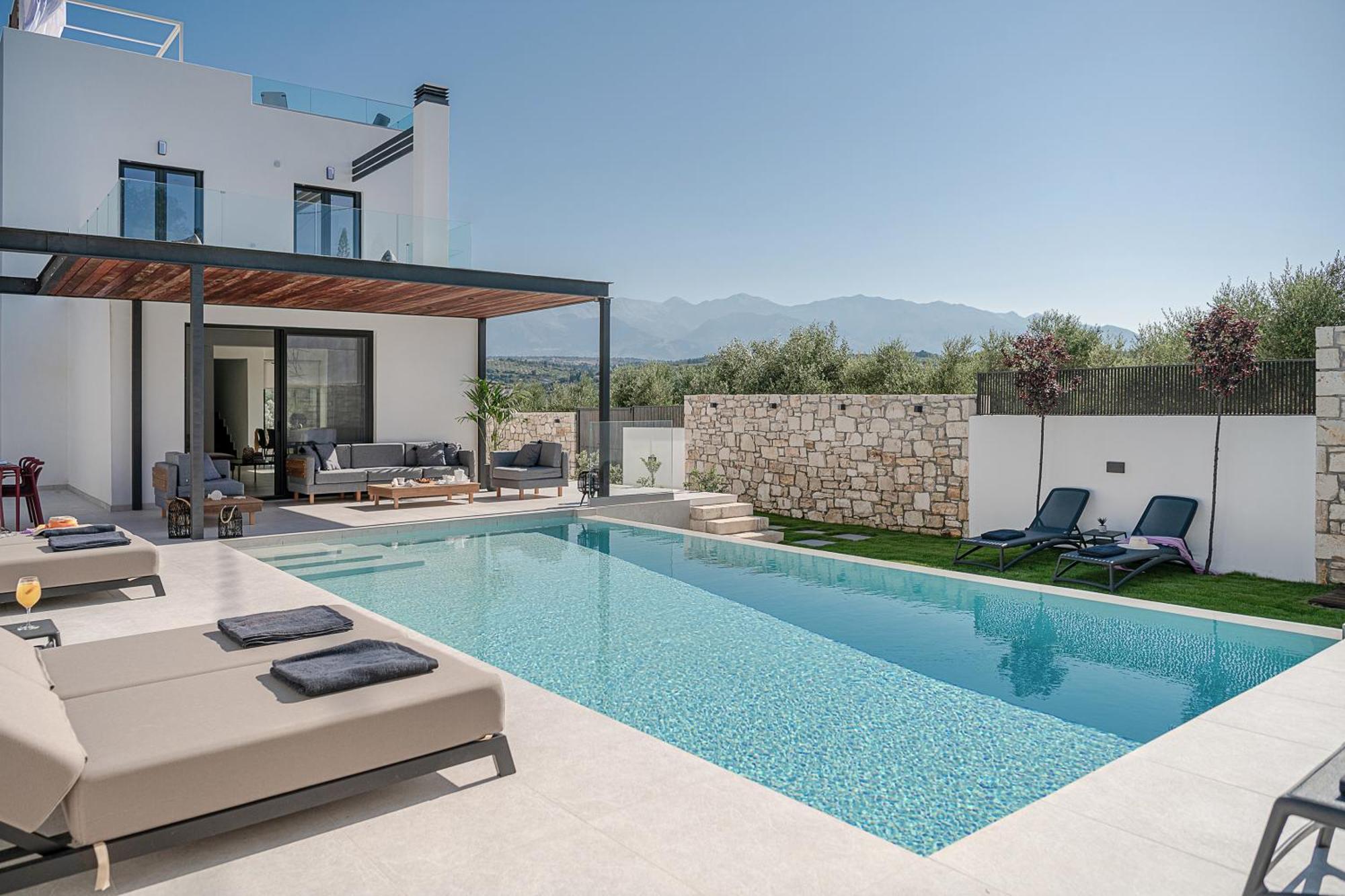 Avrilia Seaside Villa Heated Pool Almirida Exteriör bild