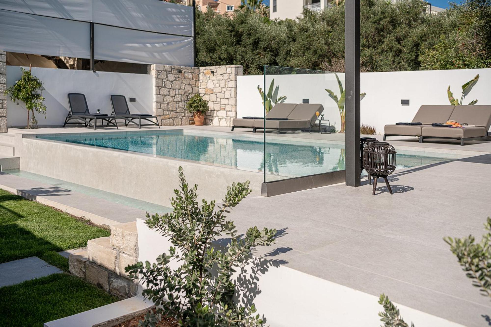 Avrilia Seaside Villa Heated Pool Almirida Exteriör bild